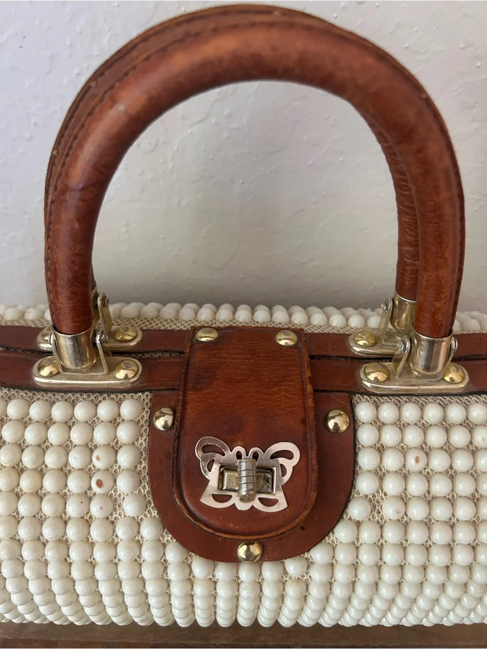 Vintage Beaded Pearl Cylinder Handbag with Brown Leather Handle: 1960s - Picture 3 of 11